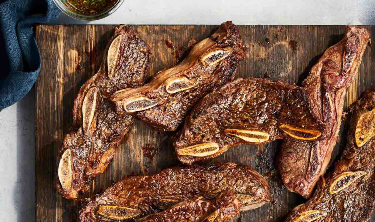 costillas-argentinean-grilled-beef-short-ribs-FT-RECIPE0921-632b8e6118fc40f8b8309b75e36ee4a0-2